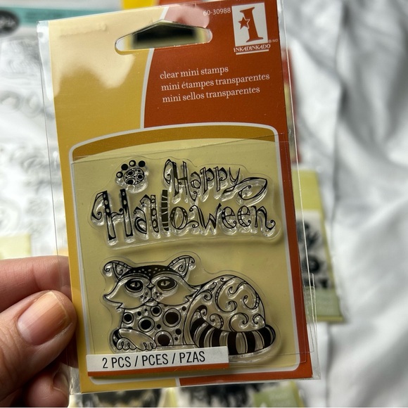 Brand New set of 12 clear stamps & 1 set of Halloween Fall die cuts card making - Picture 12 of 16